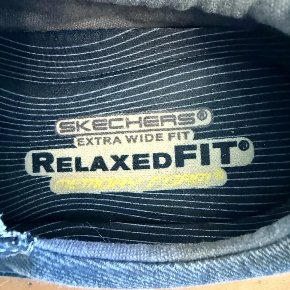 Skechers Relaxed Fit Men's 9.5 Extra Wide Slip On Loafers Canvas Canvas Shoes